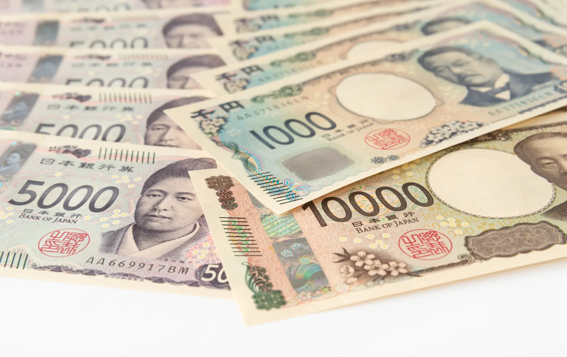 日圓分為硬幣和紙幣,其中硬幣6種、紙幣4種