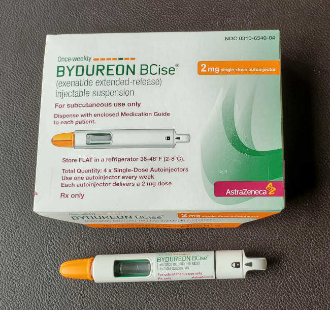 美國 Bydureon BCise 外盒與自動注射器實物