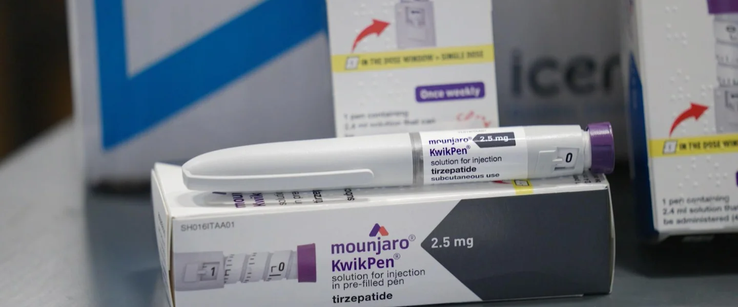 印度藥品資訊文章刊載的 Mounjaro 2.5 mg KwikPen 外盒與筆身實拍
