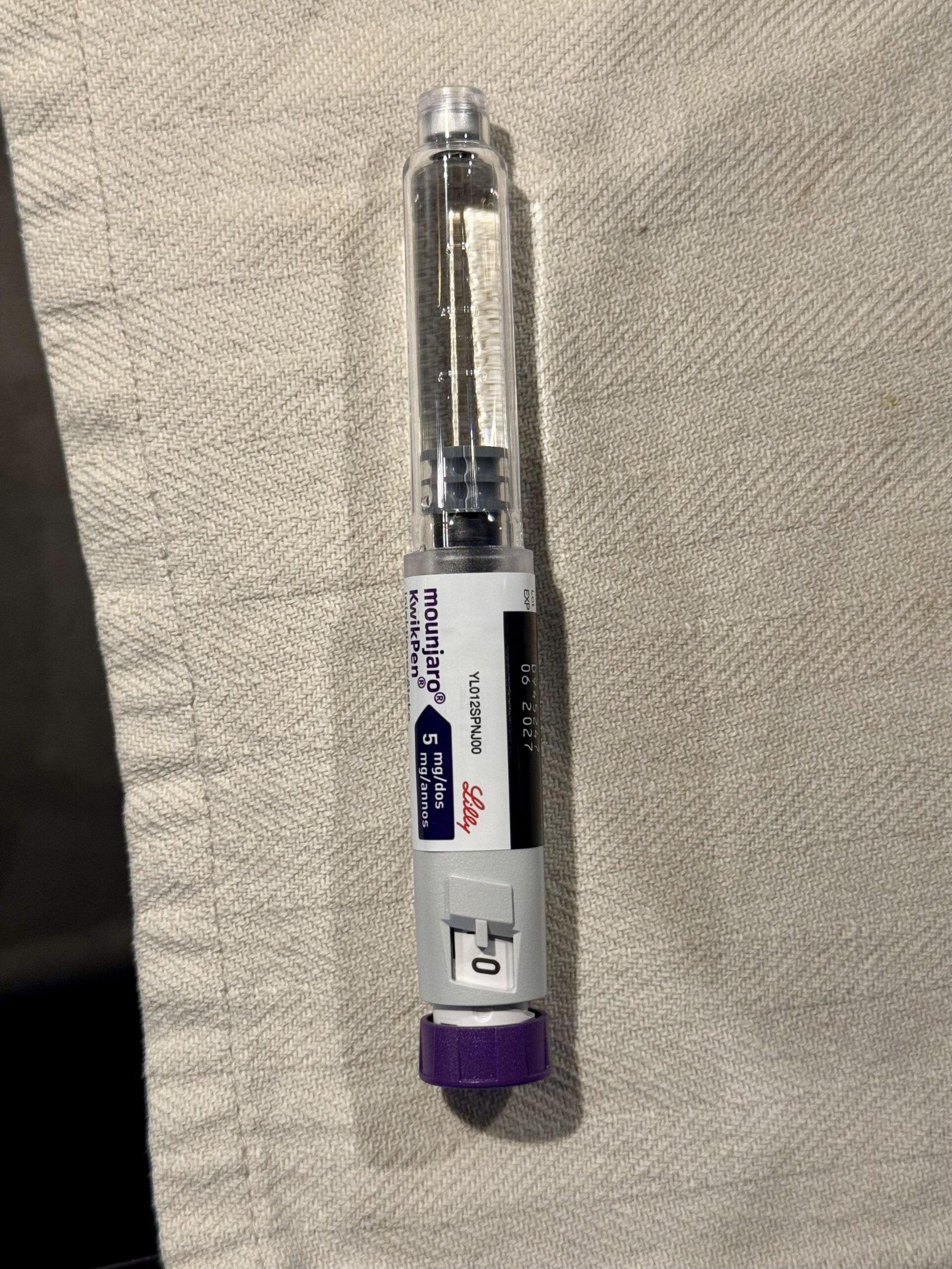 瑞典使用者論壇貼文中的 Mounjaro KwikPen 5 mg 筆身實拍