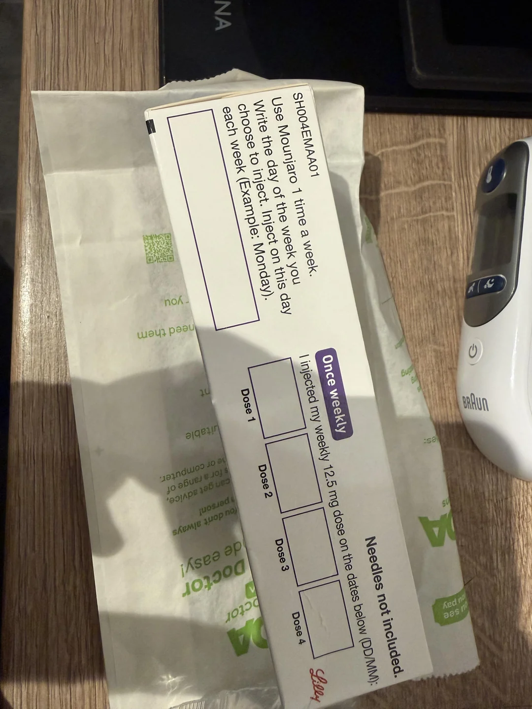 英國 Mounjaro 使用者討論串中的 12.5 mg 外盒側面實拍