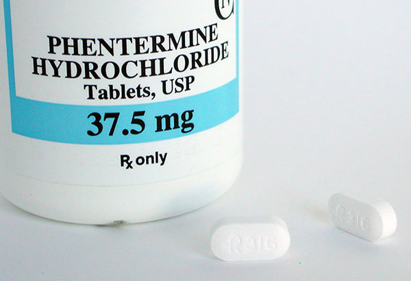 美國 phentermine HCl 37.5 mg 處方藥瓶與錠劑