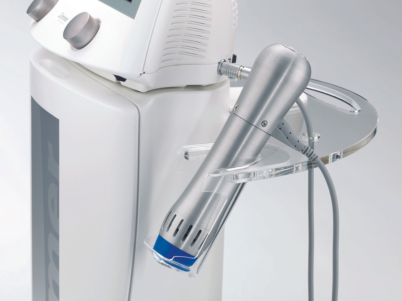 Zimmer Z-Wave Pro 主機與治療手具實物照,已存入專案