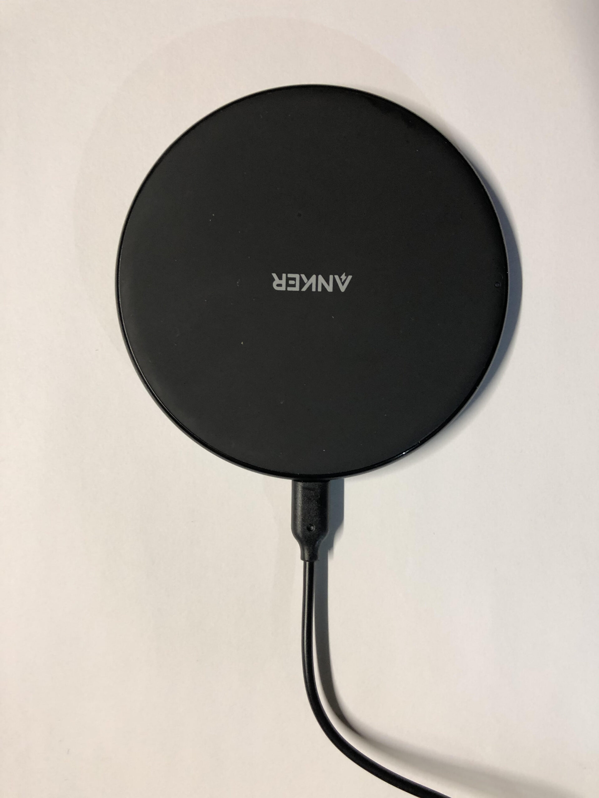 Anker Qi 無線充電盤實物照片