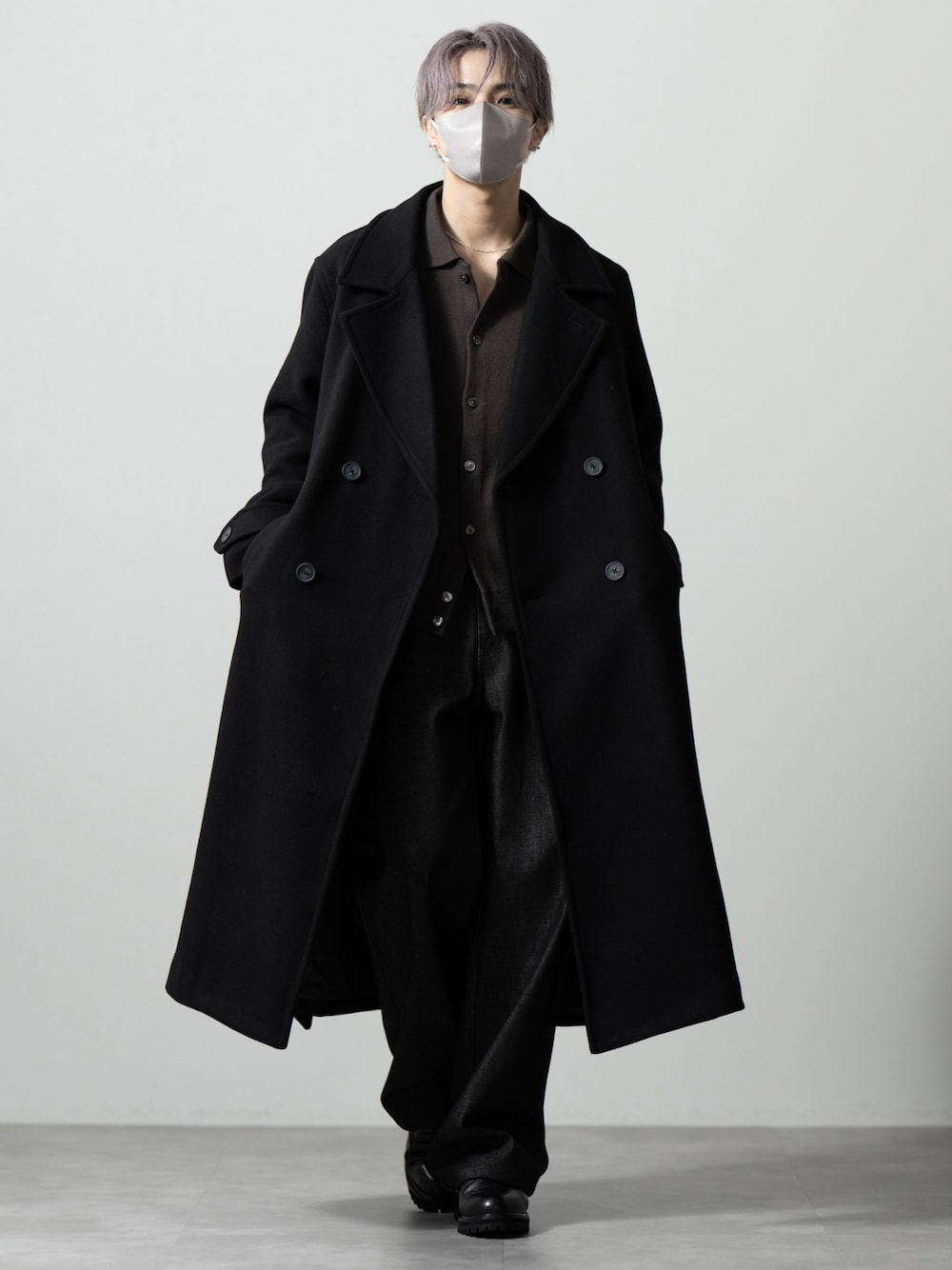 WEAR 日本男裝實穿，展示長版大衣的另一組搭配