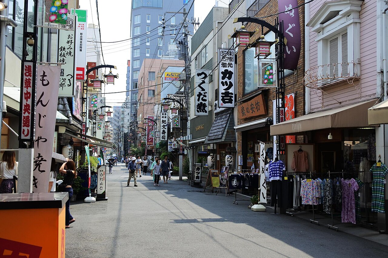淺草傳法院通老街店面